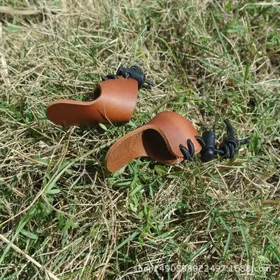 Cowhide Archery Thumb Finger Tip Protector Guard Ring Tab Leather Adjustable Hunting Practice Archery Pull Arrow Broadheads Shoo