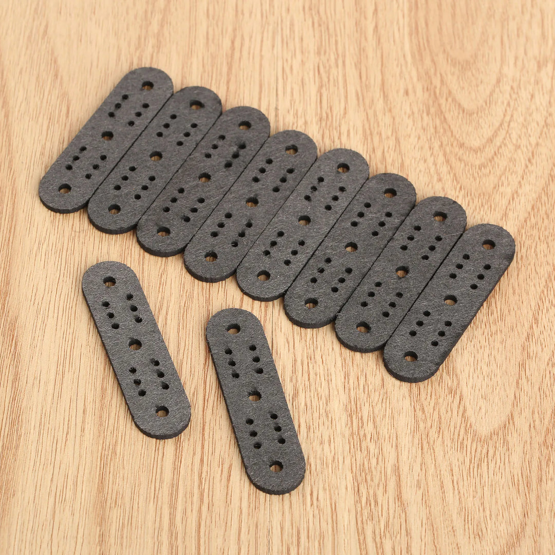 Hunting 20Pcs Microfiber Leather Slingshots Pouches Multi-Hole Outdoor Shooting Bow Sling Shots Catapults Replacements 55mmX15mm